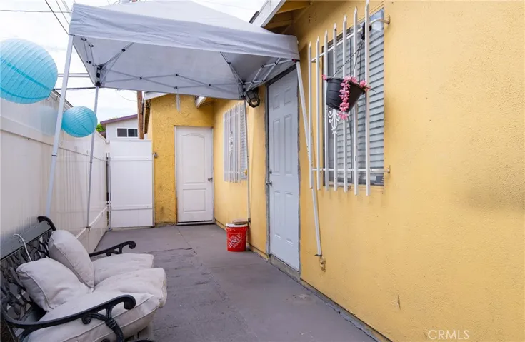 1515 W Summit Street, Long Beach, California 90810
