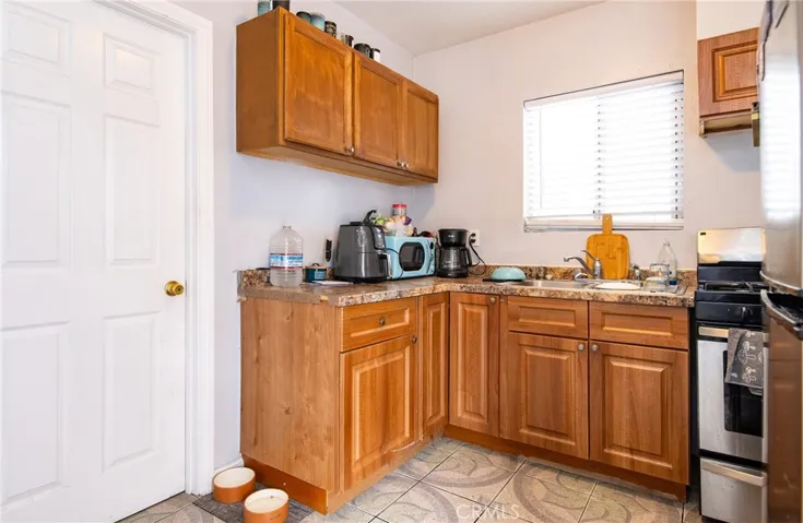 1515 W Summit Street, Long Beach, California 90810