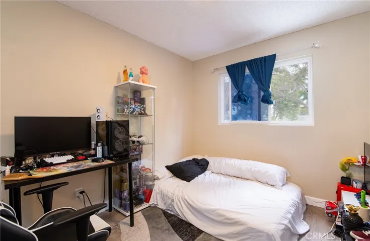 1515 W Summit Street, Long Beach, California 90810