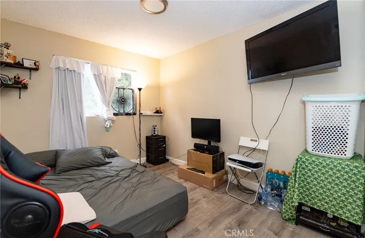 1515 W Summit Street, Long Beach, California 90810