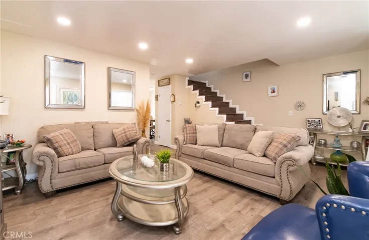 1515 W Summit Street, Long Beach, California 90810