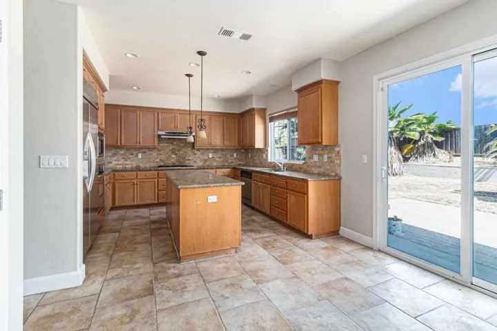 5612 Banteer Way, Antioch, California 94531