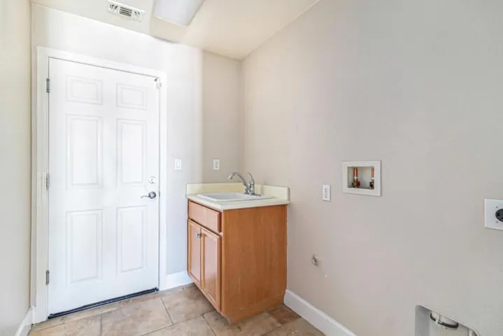 5612 Banteer Way, Antioch, California 94531