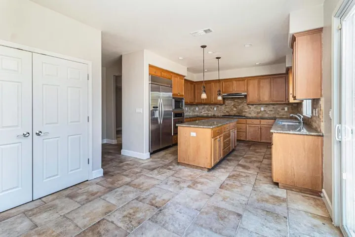 5612 Banteer Way, Antioch, California 94531