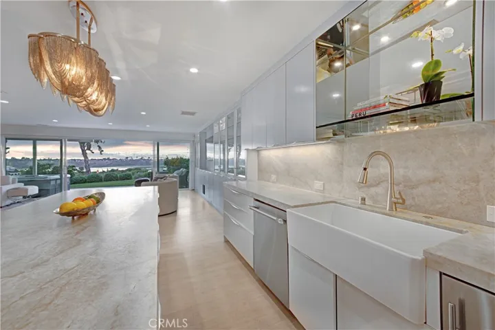 324 Otero, Newport Beach, California 92660