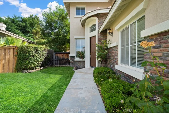 33026 Adelante, Temecula, California 92592