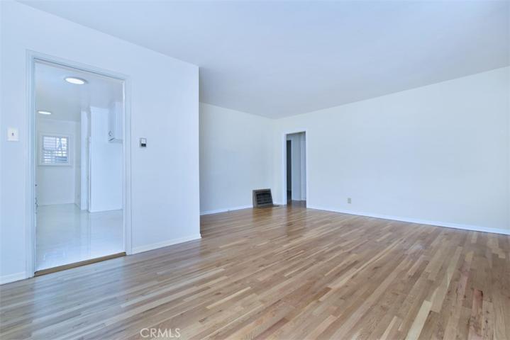 10434 Califa Street, North Hollywood, California 91601