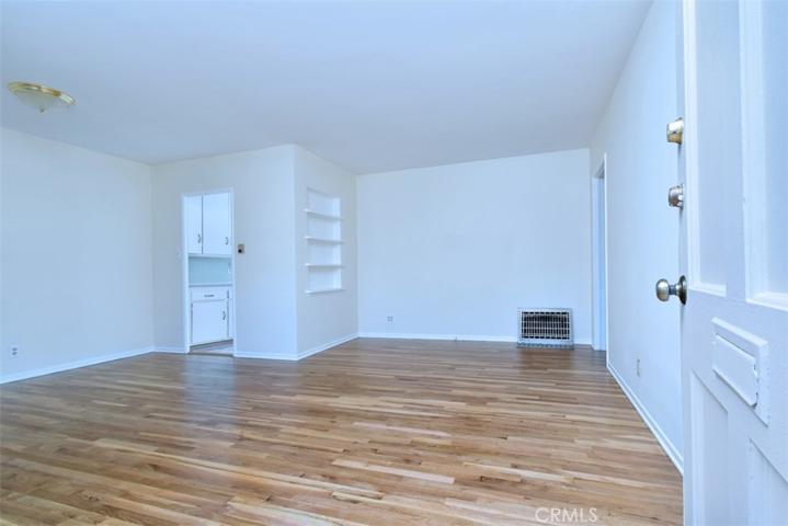 10434 Califa Street, North Hollywood, California 91601