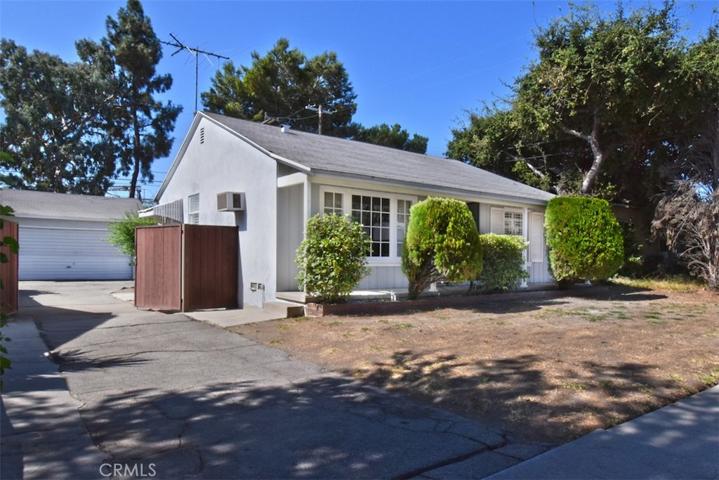 10434 Califa Street, North Hollywood, California 91601