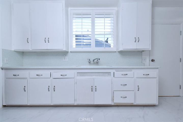 10434 Califa Street, North Hollywood, California 91601