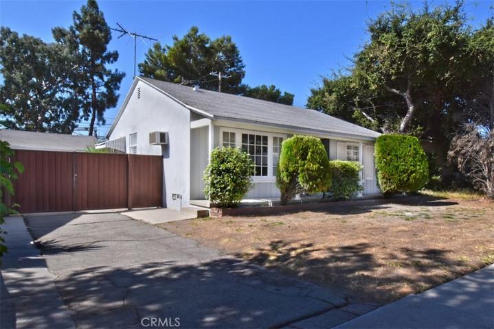 10434 Califa Street, North Hollywood, California 91601