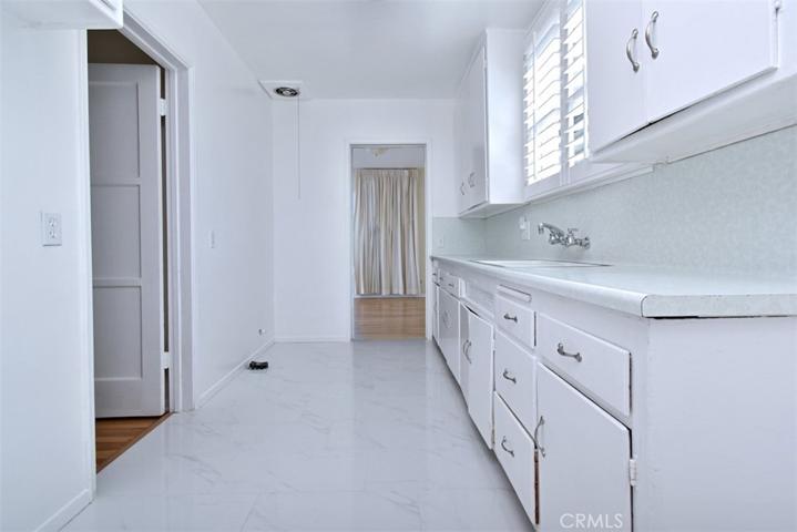 10434 Califa Street, North Hollywood, California 91601
