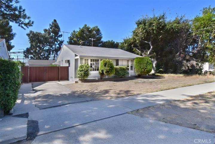 10434 Califa Street, North Hollywood, California 91601