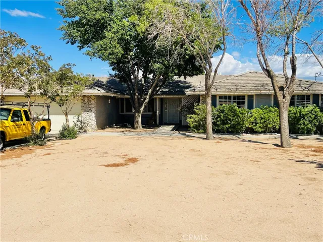 8677 Hickory Avenue, Hesperia, California 92345