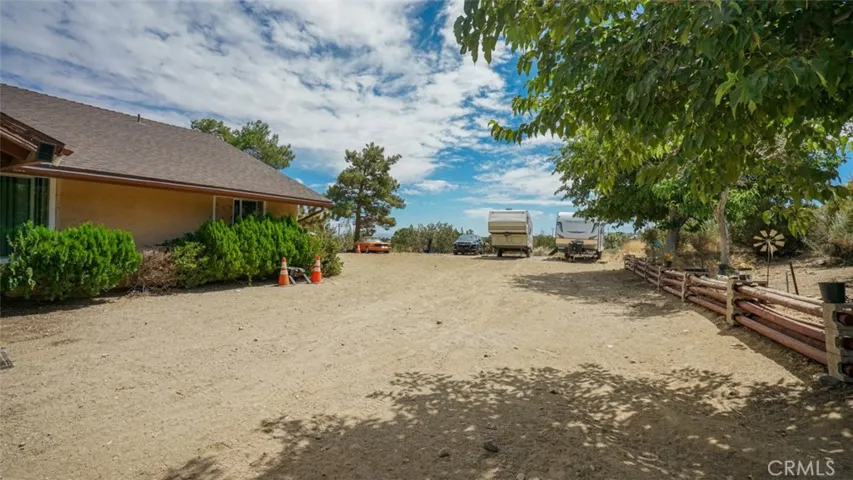 535 Cholla Road, Pinon Hills, California 92372