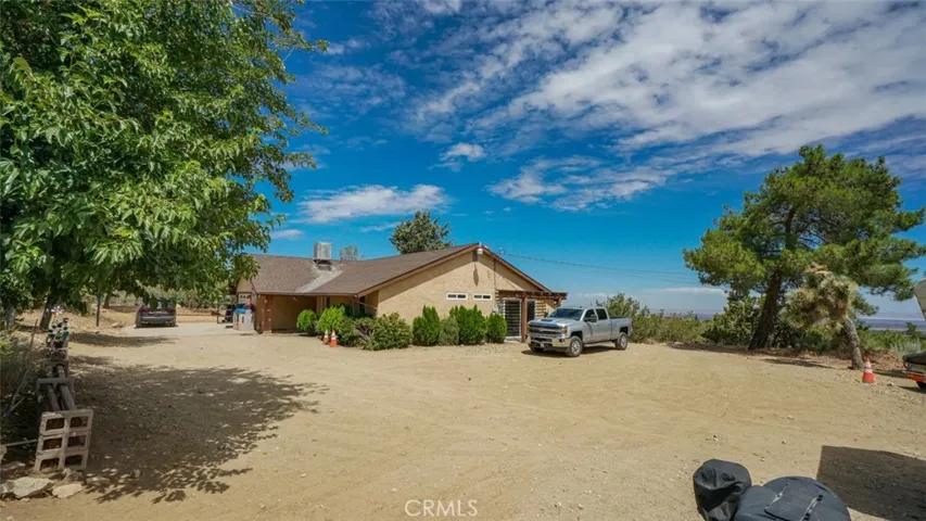 535 Cholla Road, Pinon Hills, California 92372
