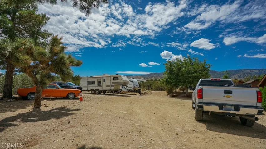 535 Cholla Road, Pinon Hills, California 92372