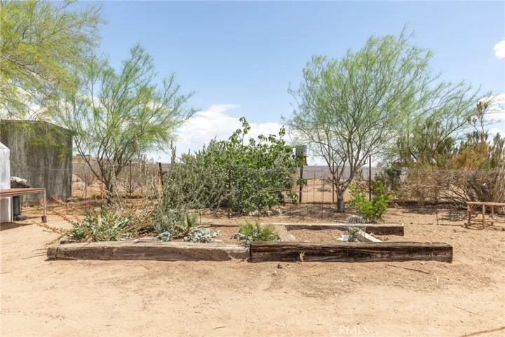 56822 Lilac Lane, Landers, California 92285