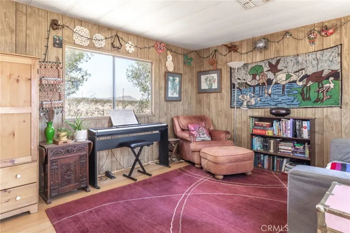 56822 Lilac Lane, Landers, California 92285