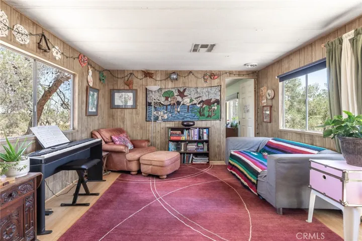 56822 Lilac Lane, Landers, California 92285