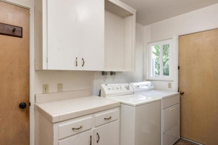 2832 Paradise Park Road, Pebble Beach, California 93953