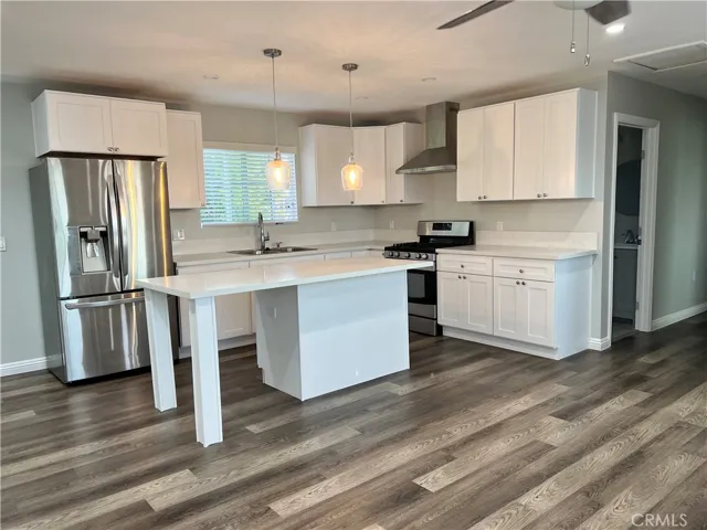 861 Joann Street Unit B, Costa Mesa, California 92627