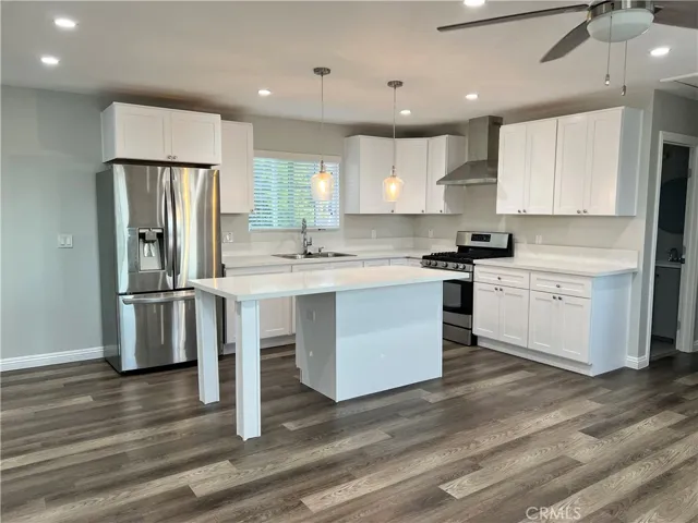 861 Joann Street Unit B, Costa Mesa, California 92627