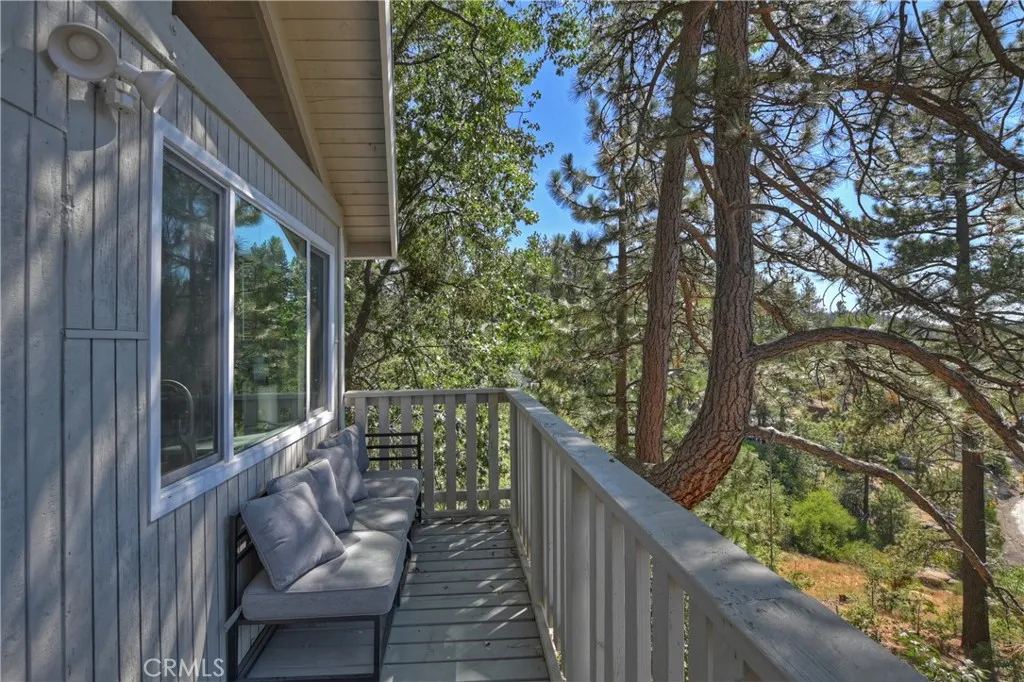 33026 Donner Lane, Arrowbear, California 92382 home-pic-23