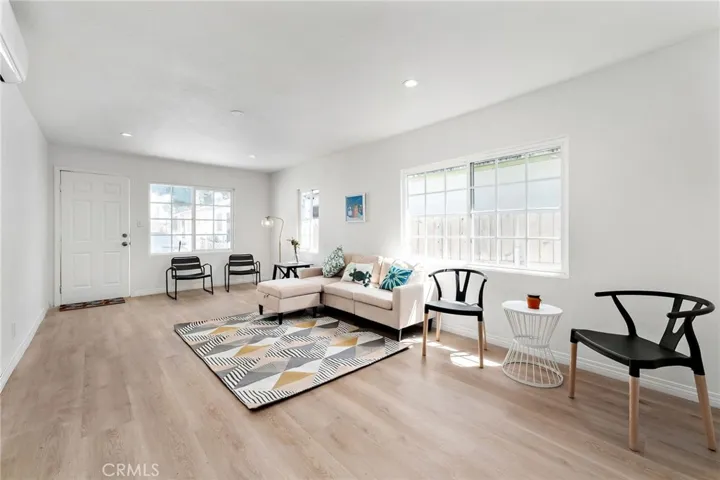 Back unit entrance / living area