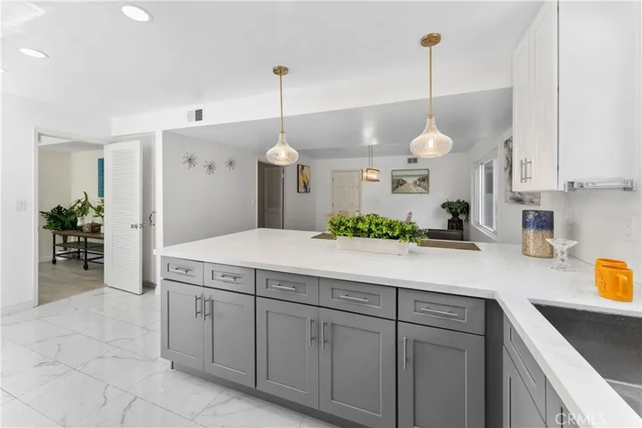 28502 Lomo Drive, Rancho Palos Verdes, California 90275