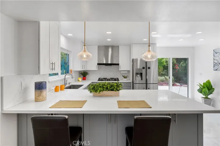 28502 Lomo Drive, Rancho Palos Verdes, California 90275