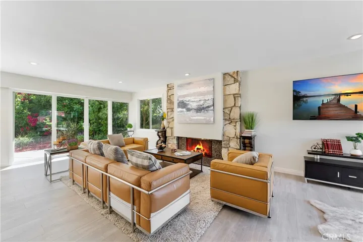 28502 Lomo Drive, Rancho Palos Verdes, California 90275