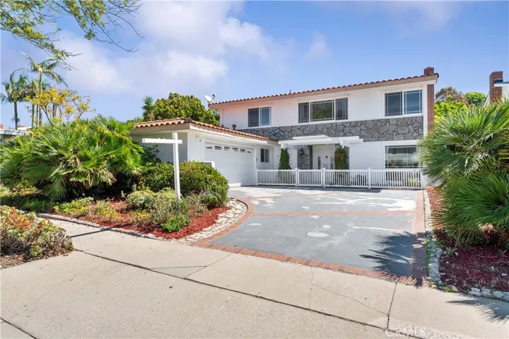 28502 Lomo Drive, Rancho Palos Verdes, California 90275