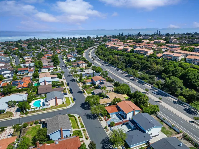 28502 Lomo Drive, Rancho Palos Verdes, California 90275