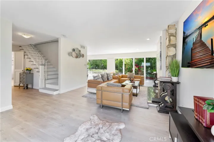 28502 Lomo Drive, Rancho Palos Verdes, California 90275