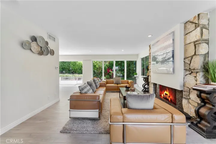 28502 Lomo Drive, Rancho Palos Verdes, California 90275