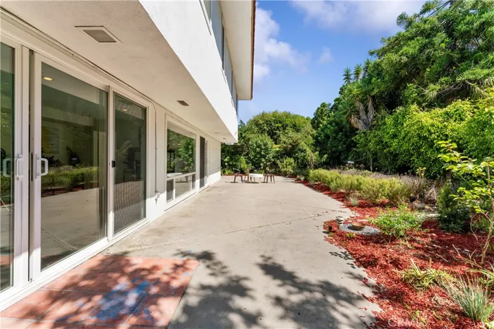 28502 Lomo Drive, Rancho Palos Verdes, California 90275
