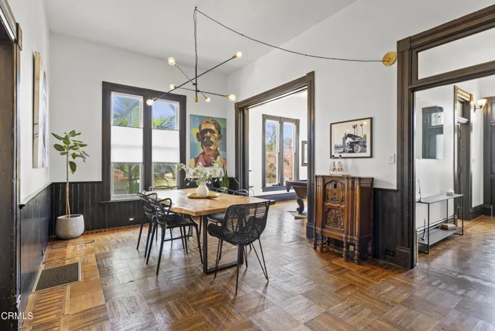 825 E Front St dining