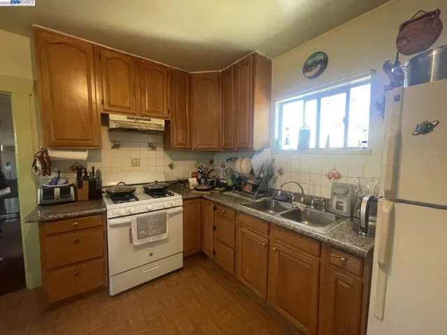 1038 72nd Ave, Oakland, California 94621