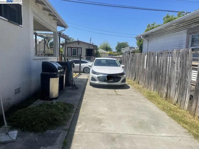 1038 72nd Ave, Oakland, California 94621