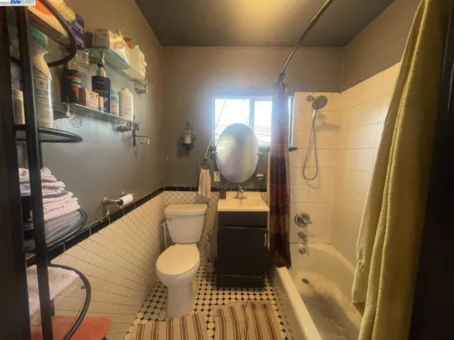 1038 72nd Ave, Oakland, California 94621