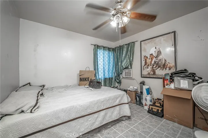 Units 2 - Bedroom 2