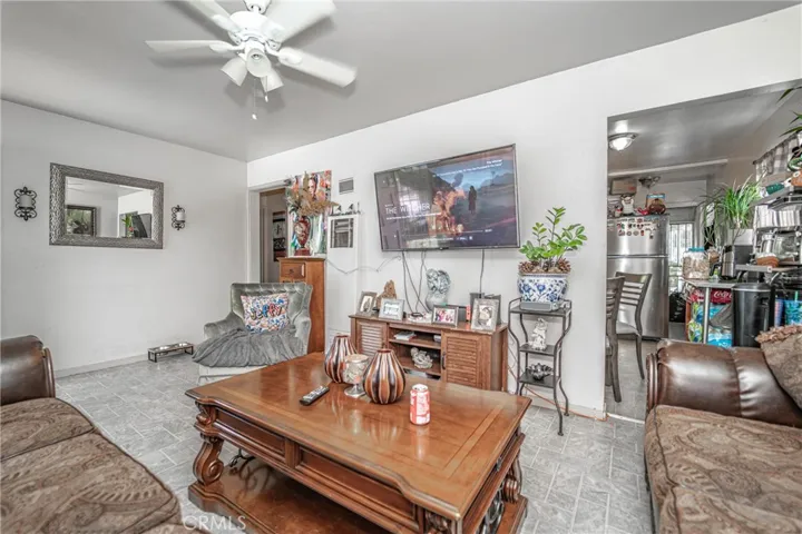 Unit 2 - Livingroom