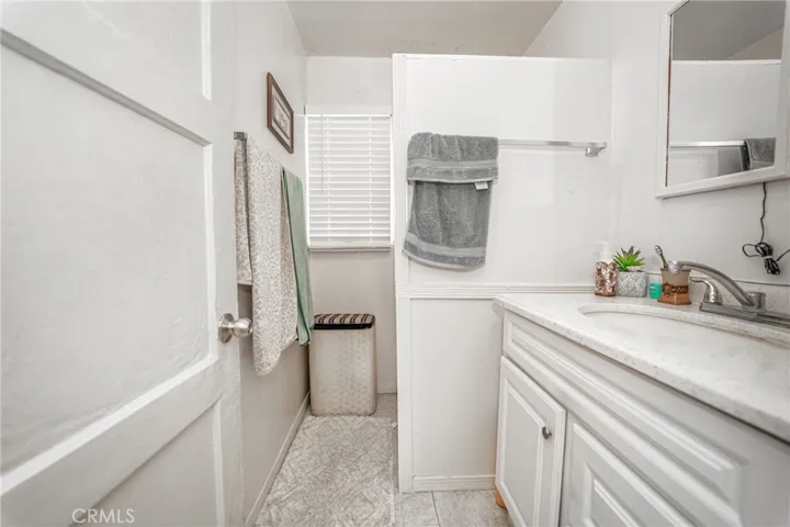 Unit 2 - Bathroom