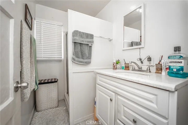 Unit 2 - Bathroom