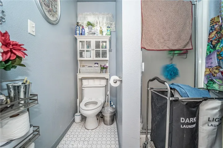 Unit 1 - Bathroom 1