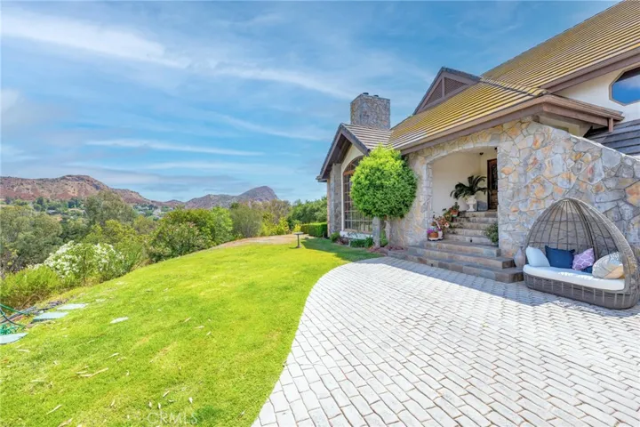 30116 Mulholland, Agoura, California 91301