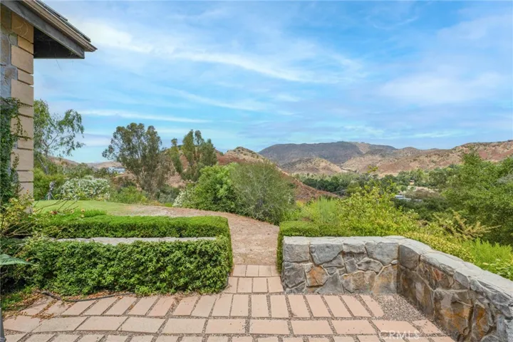 30116 Mulholland, Agoura, California 91301