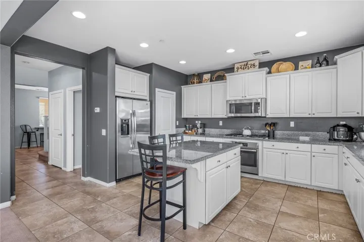 14542 Symphony Drive, Eastvale, California 92880