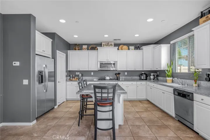 14542 Symphony Drive, Eastvale, California 92880